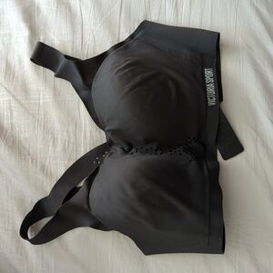 Victoria Secret Sports Bra 34D